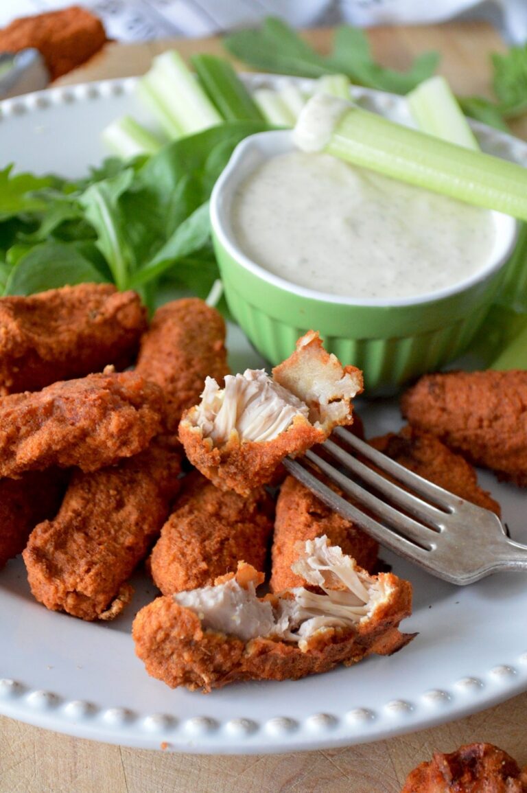 Perfectly golden-brown chicken: unlocking flavor with sour cream coating