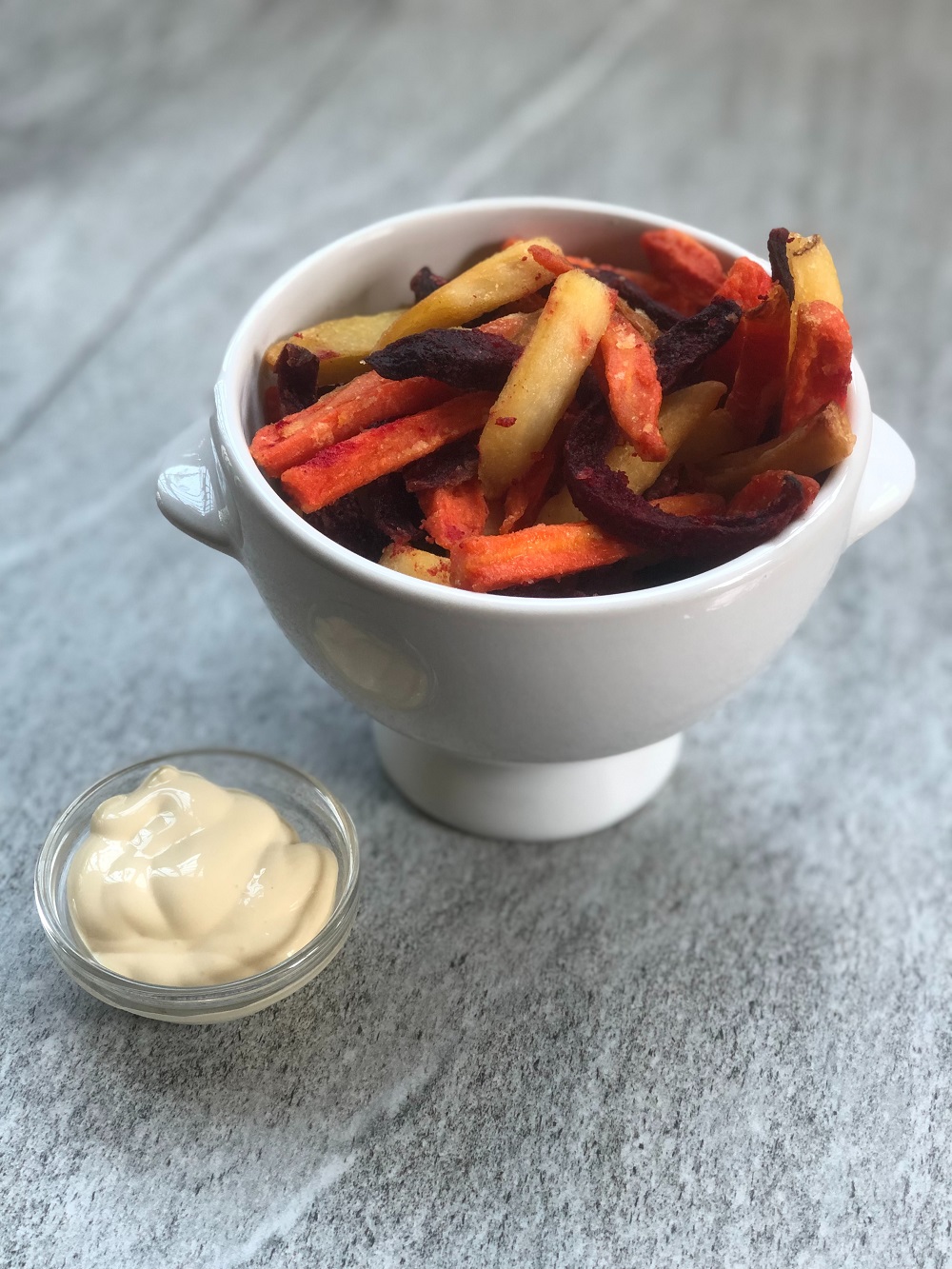 quick and easy homemade mayonnaise served with fries