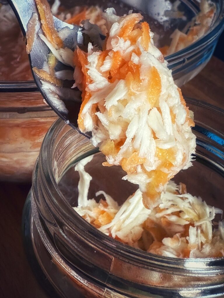 Carrot and horseradish pickle: the dynamic duo