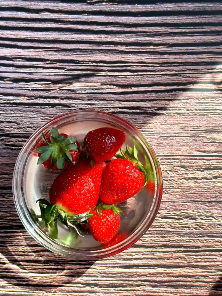 strawberries to eat with the chocolate homemade spread