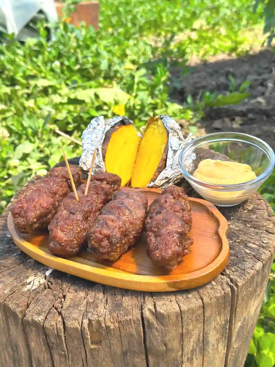 Romanian sausages for barbecue